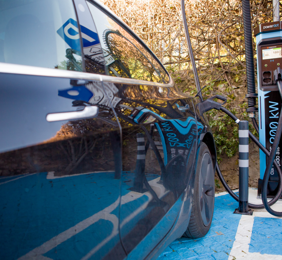 Car parked charger Powerdot